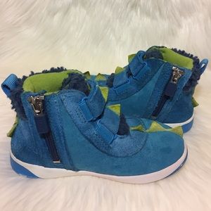 UGG Dydo Pritchard Suede Hook-and- Loop Sneaker